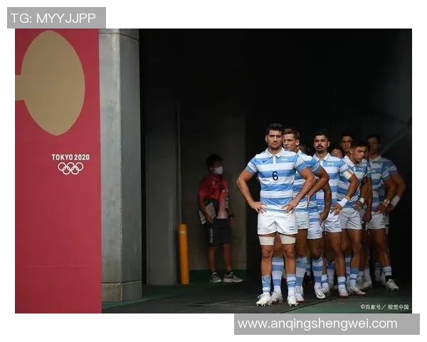 吉达阿赫利与警察队的激烈对决展现足球魅力与团队精神