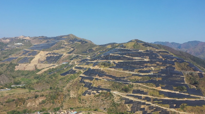 望谟：尽力冲刺光伏电站投产宗旨 曩昔“荒山”变“金山”(图5)